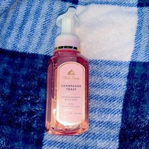 champagne toast foam hand soap, with essential oil’s